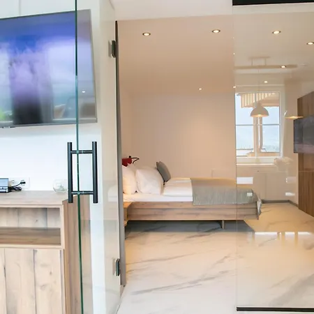 Weisses Lamm Gasthof 2*